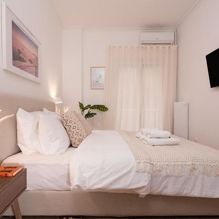 Unique 2 Bedrooms Apartment, Steps To Plaka And City Center Athens Exterior photo