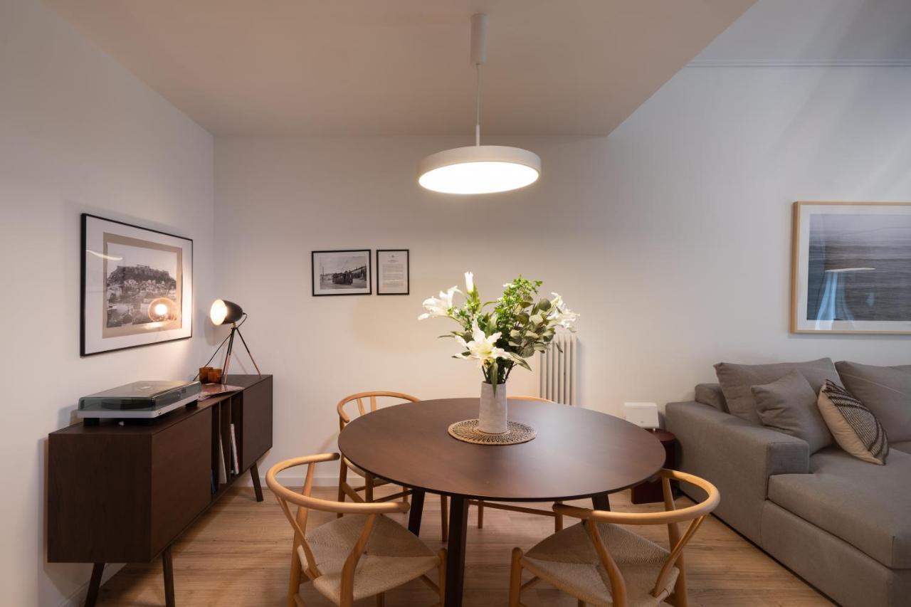 Unique 2 Bedrooms Apartment, Steps To Plaka And City Center Athens Exterior photo