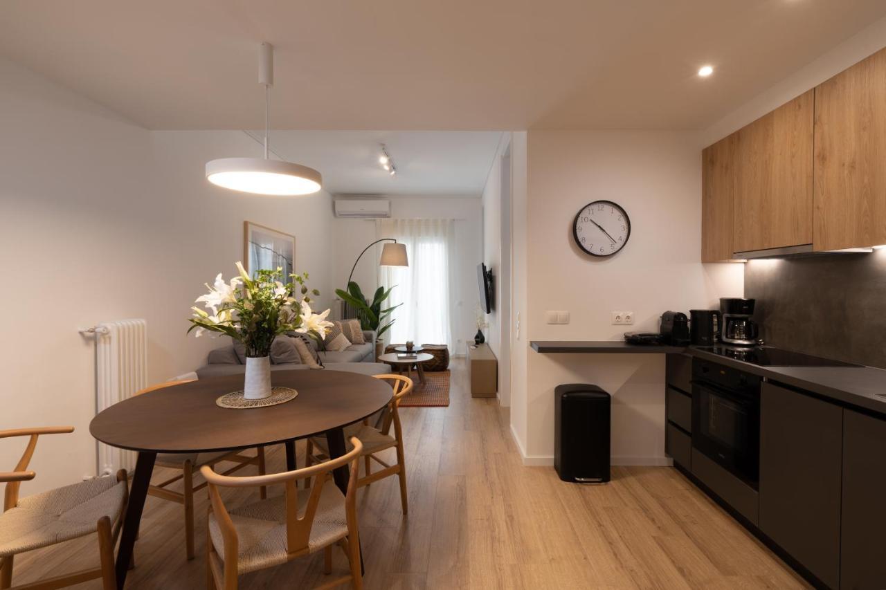 Unique 2 Bedrooms Apartment, Steps To Plaka And City Center Athens Exterior photo