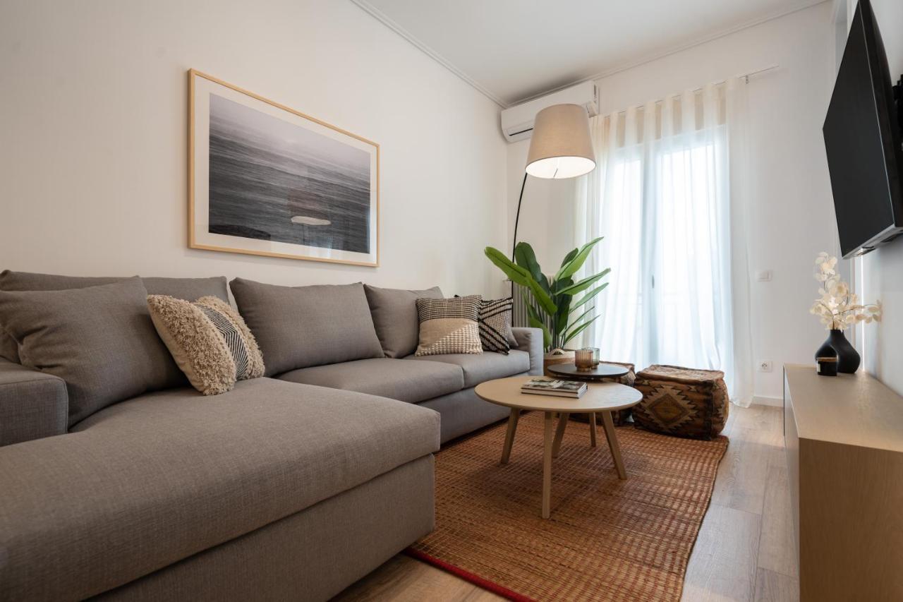 Unique 2 Bedrooms Apartment, Steps To Plaka And City Center Athens Exterior photo