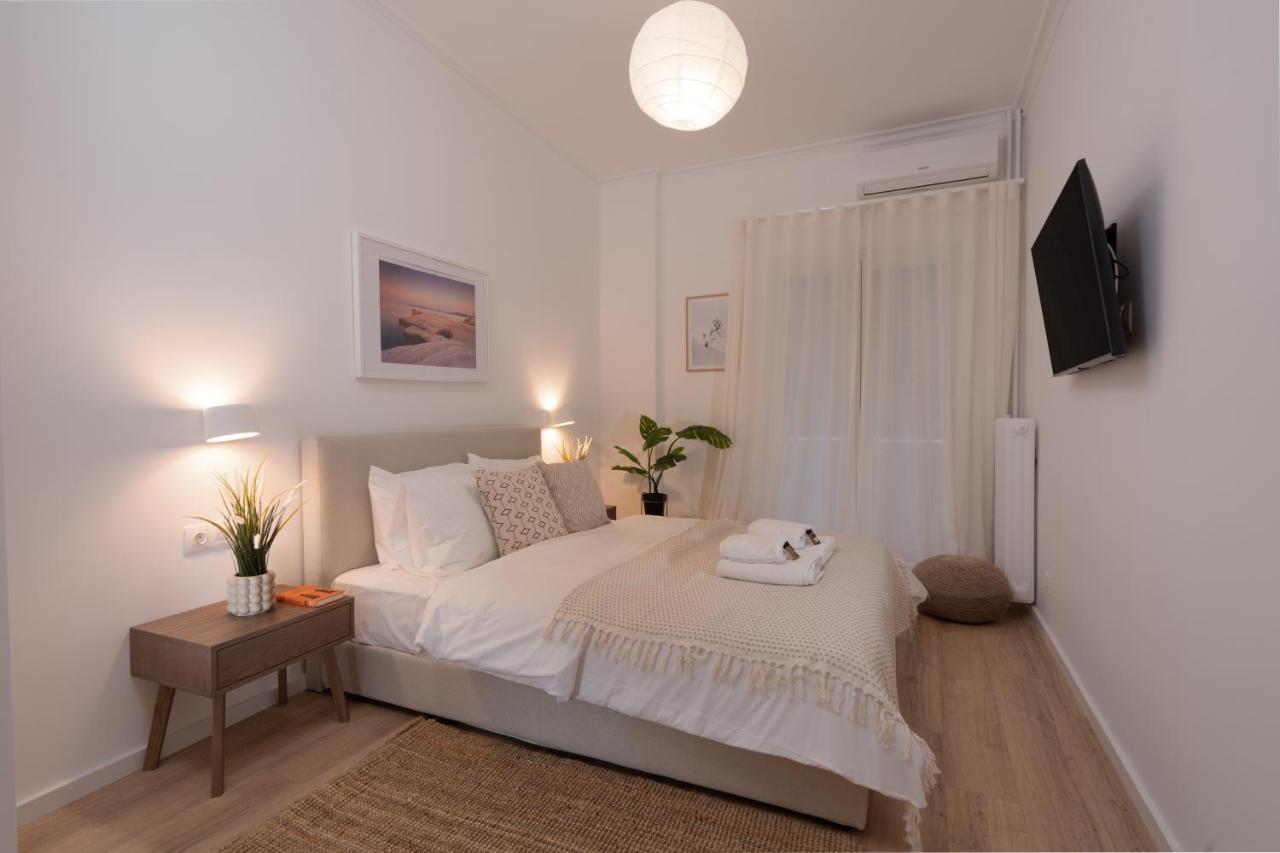 Unique 2 Bedrooms Apartment, Steps To Plaka And City Center Athens Exterior photo